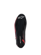 Scarpe Alpinestars Faster-4, scarpe da moto, nero, bianco e rosso scuro, vista dal basso della suola in gomma testurizzata, con logo a stella bianco e scritta Alpinestars, motivo di grip durevole per la guida su strada prestazionale