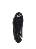 Scarpe da moto da donna Alpinestars Stella Faster-4, vista della suola, suola in gomma nera con grip testurizzato, logo e marchio Alpinestars bianchi, design ergonomico per trazione e supporto