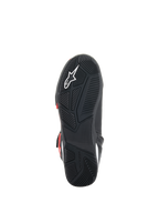 Scarpe Alpinestars Superfaster, vista della suola, suola esterna in gomma nera con motivo di grip ingegnerizzato, logo Astars bianco e marchio Alpinestars in rilievo, progettata per la guida in moto e il comfort della camminata
