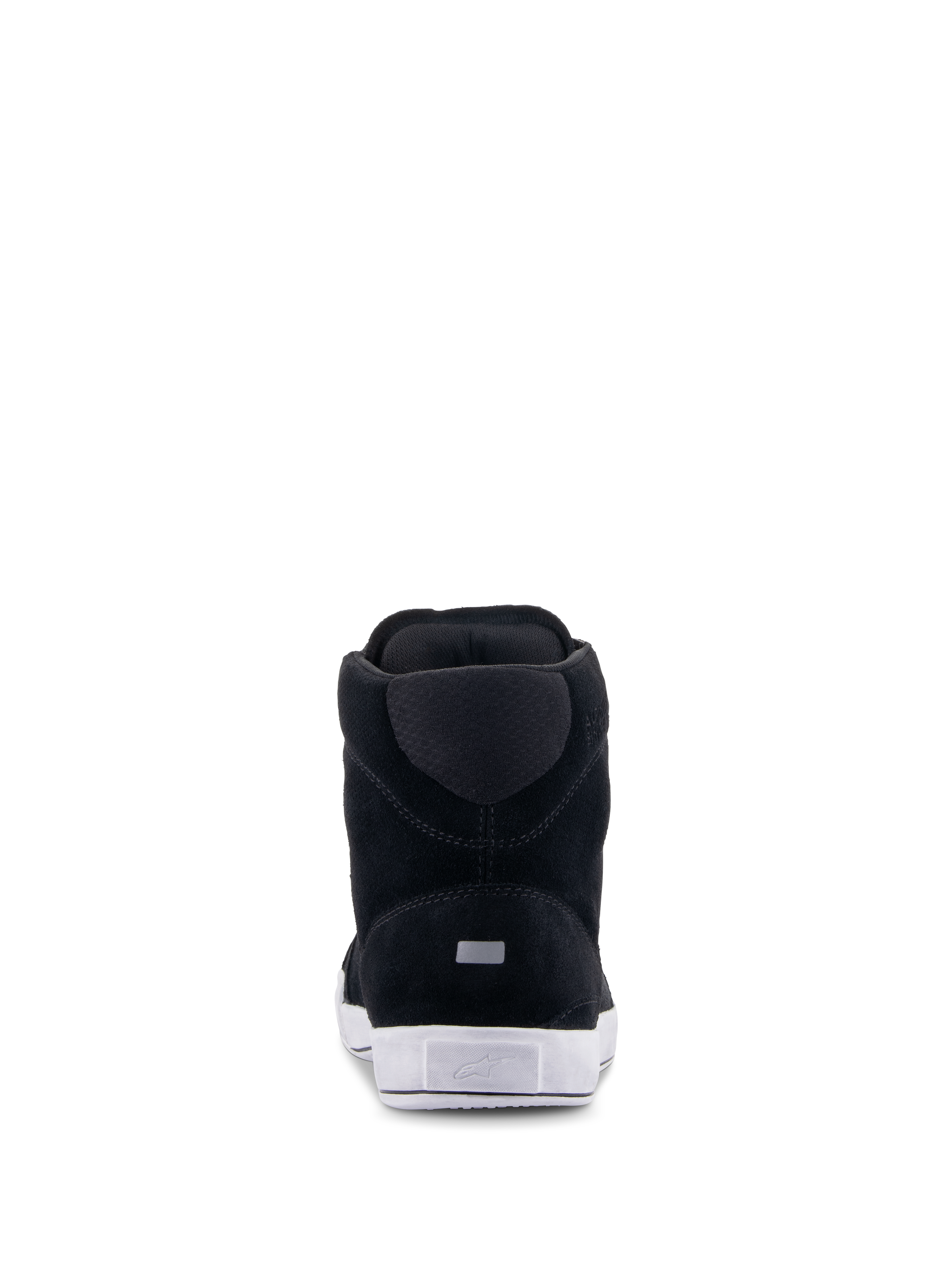 Alpinestars Chrome Shoes, scarpe da moto urbane, nero e bianco, vista posteriore che mostra la costruzione in pelle scamosciata, suola in gomma bianca con logo sul tallone e piccolo dettaglio rettangolare riflettente.