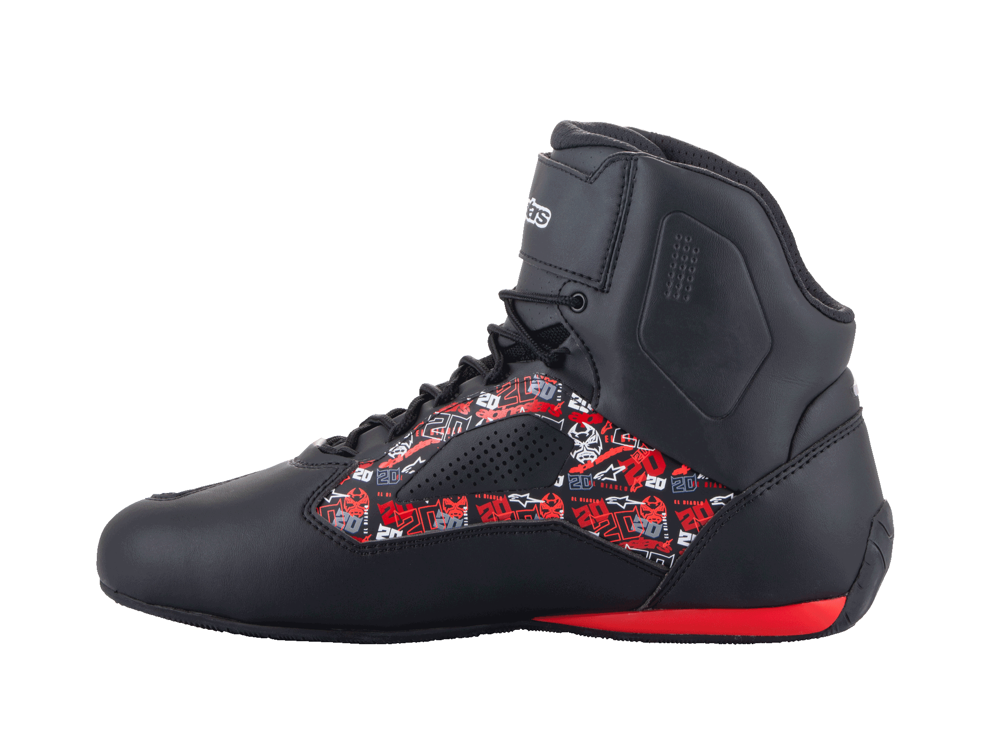 Scarpe Alpinestars FQ20 Faster-3 Rideknit®, scarpe da moto, nere con grafiche Fabio Quartararo rosse e bianche, design a collo alto con lacci e cinturino sulla caviglia, dettaglio rosso sul tallone, vista laterale del profilo