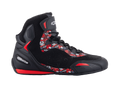 Alpinestars FQ20 Faster-3 Rideknit Shoes, scarpe da moto high-top nere con grafiche in rosso acceso e bianco, loghi e motivi di Fabio Quartararo, tomaia in mesh a maglia con lacci e cinturino alla caviglia, suola sportiva in gomma con accenti rossi, design filante ispirato alle corse