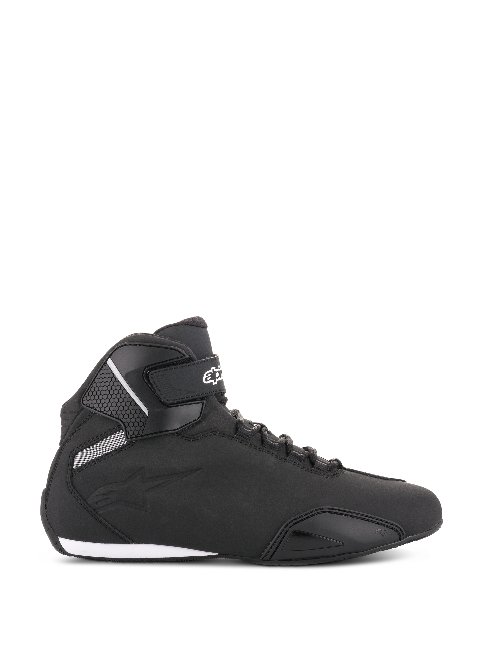 Scarpe Alpinestars Sektor, scarpe da moto nere, vista di profilo, design alto con tomaia in microfibra, cinturino alla caviglia con logo bianco, allacciatura rapida e aree rinforzate su punta e tallone, calzature da strada d'ispirazione sportiva