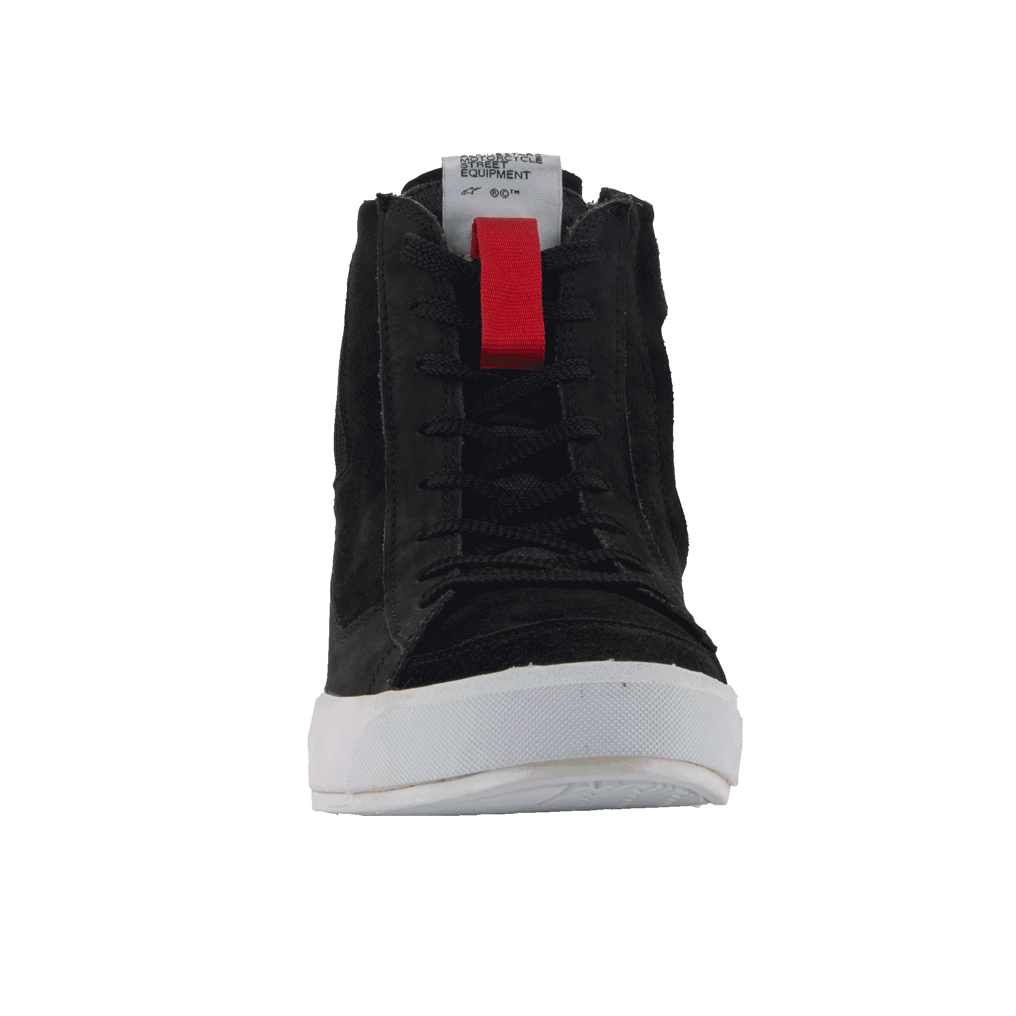 Alpinestars Stated Shoes, scarpe da moto nere, vista frontale con lacci neri e suola vulcanizzata bianca, asola rossa sulla linguetta con etichetta del marchio bianca, design urban streetwear