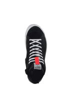 Alpinestars Stella Stated Podium, scarpe da moto urban per donna, nere e bianche con dettaglio rosso, vista dall'alto della struttura in pelle scamosciata e tela.