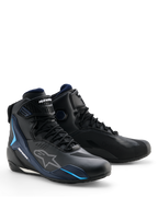 Alpinestars Faster-4 Drystar® Shoes, scarpe da moto impermeabili, Nero Night Navy Cyan, con loghi Alpinestars bianchi e accenti blu ciano, design sportivo con chiusura a lacci e a strappo