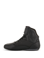 Alpinestars Faster-3 Drystar® Riding Shoes, scarpe da moto, nero e grigio freddo, vista laterale, design a collo alto con lacci, costruzione in microfibra impermeabile, abbigliamento tecnico per guida su strada
