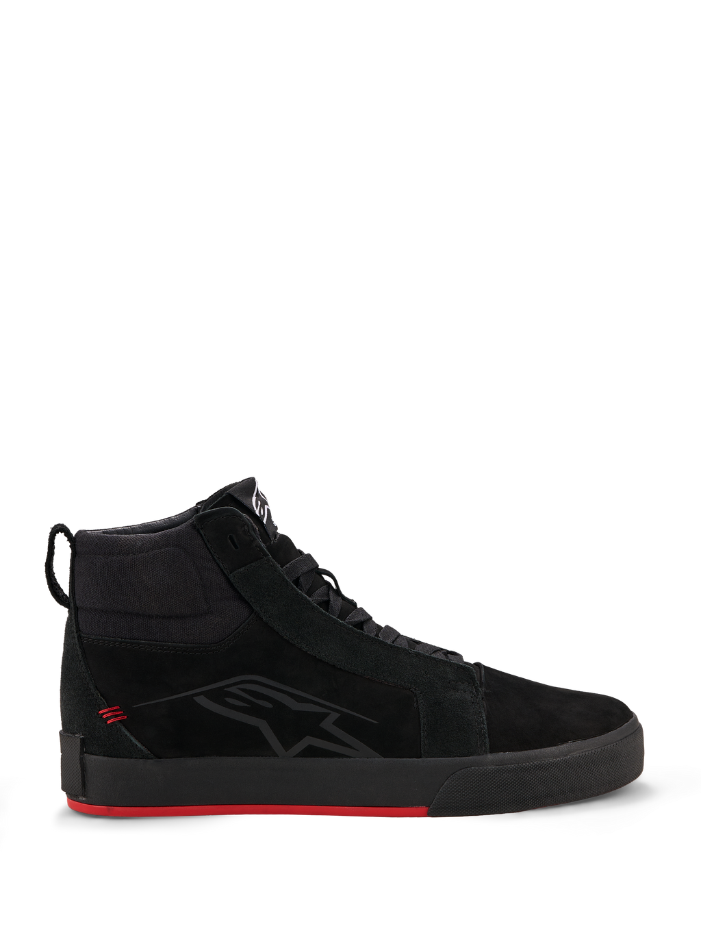 Alpinestars Ride-63 Leather Shoes, scarpe da moto urban, nero e rosso acceso, profilo high-top ispirato allo skate, tomaia in pelle premium e nabuk, suola vulcanizzata nera con fondo rosso acceso, logo discreto sul lato, streetwear motociclistico casual