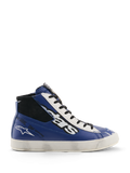 Alpinestars Scarpe Stated Flair, scarpe da moto urbane, blu acceso, bianco e nero, struttura in pelle a profilo alto con grande logo bianco e nero, scritta 'One Goal. One Vision.' sul lato e suola vulcanizzata bianca d'ispirazione vintage con effetto usurato applicato a mano