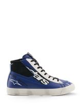 Alpinestars Scarpe Stated Flair, scarpe da moto urbane, blu acceso, bianco e nero, struttura in pelle a profilo alto con grande logo bianco e nero, scritta 'One Goal. One Vision.' sul lato e suola vulcanizzata bianca d'ispirazione vintage con effetto usurato applicato a mano