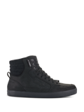 Alpinestars J-6 Waterproof Shoe, sneaker da guida urbana alta nera, vista laterale che mostra la struttura in pelle pregiata, chiusura con lacci e colletto imbottito alla caviglia