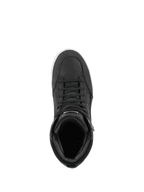 Scarpa Alpinestars J-6 Waterproof, Nero e Bianco, vista dall'alto di scarpa da moto stile sneaker, struttura in pelle nera premium con lacci coordinati e dettaglio della suola bianca, calzatura per guida urbana