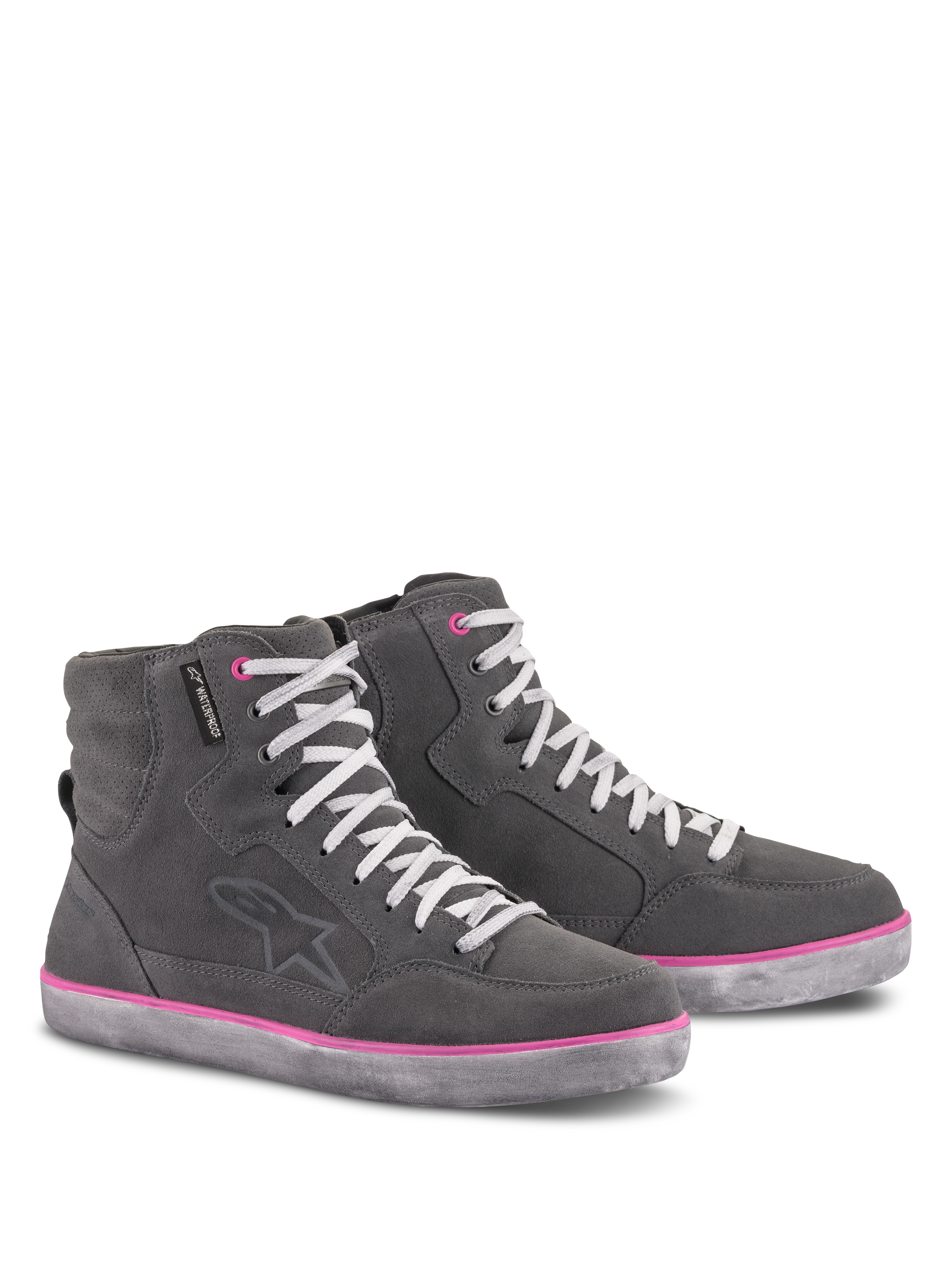 Scarpe Alpinestars J-6 Waterproof Donna, scarpe da moto, grigio chiaro con accenti fucsia, design stile sneaker alta, tomaia in pelle e scamosciato, lacci bianchi, finiture rosa su suola e occhielli, abbigliamento da moto urbano