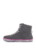 Alpinestars Scarpe J-6 Waterproof Donna, scarpe da moto, grigio chiaro e fucsia, design sneaker alta con tomaia in scamosciato grigio, lacci bianchi, dettagli fucsia e suola in gomma grigia con effetto invecchiato