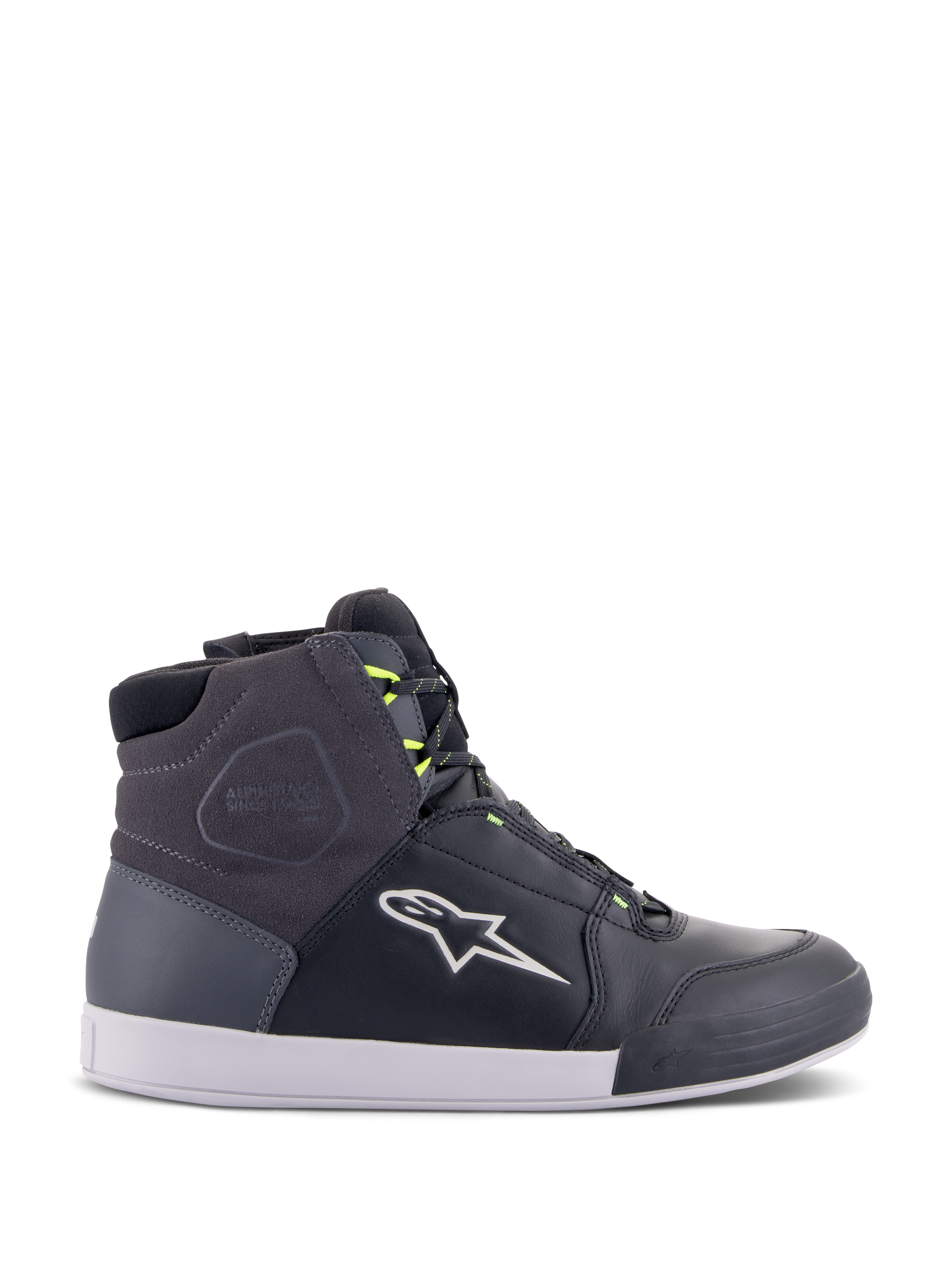 Alpinestars Chrome Drystar Shoes, sneaker da moto urban in nero, grigio scuro e giallo fluo, con pannelli in pelle e pelle scamosciata, suola bianca, lacci giallo neon e logo a stella distintivo