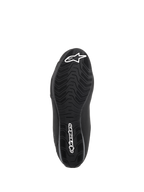 Alpinestars Sektor Waterproof Shoes, nero, vista della suola in mescola di gomma con battistrada specifico per il deflusso dell'acqua e aderenza, logo a stella bianco e scritta Alpinestars