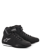 Alpinestars Stella Sektor Waterproof Shoes, scarpe da moto da donna, nero e argento, elegante tomaia in microfibra con chiusura a lacci e cinturino in velcro sulla caviglia, logo a stella Alpinestars argento sul lato e sottile suola in gomma