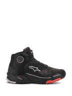 Alpinestars CR-X Drystar Riding Shoes, calzature da moto impermeabili in Black Camo Red, vista laterale con tomaia testurizzata mimetica, logo Alpinestars bianco, cinturino alla caviglia e suola nera zigrinata con dettagli rossi sulla punta.