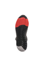 Scarpe da moto Alpinestars CR-X Drystar®, vista della suola, battistrada multicolore con punta rossa, parte centrale nera e tallone grigio, design del grip aggressivo per protezione alla guida e comfort nella camminata.