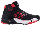 Alpinestars MM93 CR-X Drystar® Riding Shoe, scarpa da moto, nero, rosso e bianco, vista laterale con logo Marc Marquez '93' rosso, intersuola bianca e dettagli rossi sulla suola, design sportivo ispirato alle sneaker