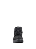 Scarpe da moto Alpinestars Primer, Nero, vista frontale di calzature da moto casual urban, tomaia in pelle scamosciata e tessuto, lacci neri, logo Astar bianco sulla linguetta