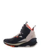 Alpinestars Speedstreet Shoes, scarpa da moto alta, nero, beige mandorla e arancione acceso, tomaia in microfibra, pannello del tallone beige e fodera arancione acceso, ampia fascia sulla caviglia e suola testurizzata, design di ispirazione streetwear urbana