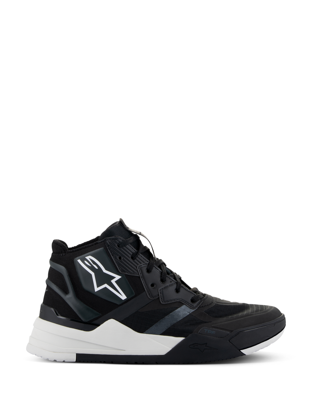 Scarpe Alpinestars Speedflight, scarpe da moto a profilo alto, nero e bianco, con tomaia in ripstop e rinforzi senza cuciture, logo a stella bianco sul lato, suola a doppia densità con intersuola bianca spessa e dettagli neri, design moderno ispirato alle sneaker per il motociclismo urbano