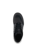 Scarpe Alpinestars Speedflight, scarpe da moto performance, nero e bianco, vista dall'alto che mostra la tomaia in ripstop, lacci con cinturino blocca-lacci e dettagli bianchi sulla suola, sneaker da moto in stile urban