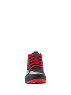 Alpinestars Speedflight Shoes, scarpe da moto performanti, nero, rosso acceso e bianco, vista frontale con vivaci lacci rossi, cinturino ferma-lacci sulla linguetta e pannelli di rinforzo senza cuciture per la guida urbana.