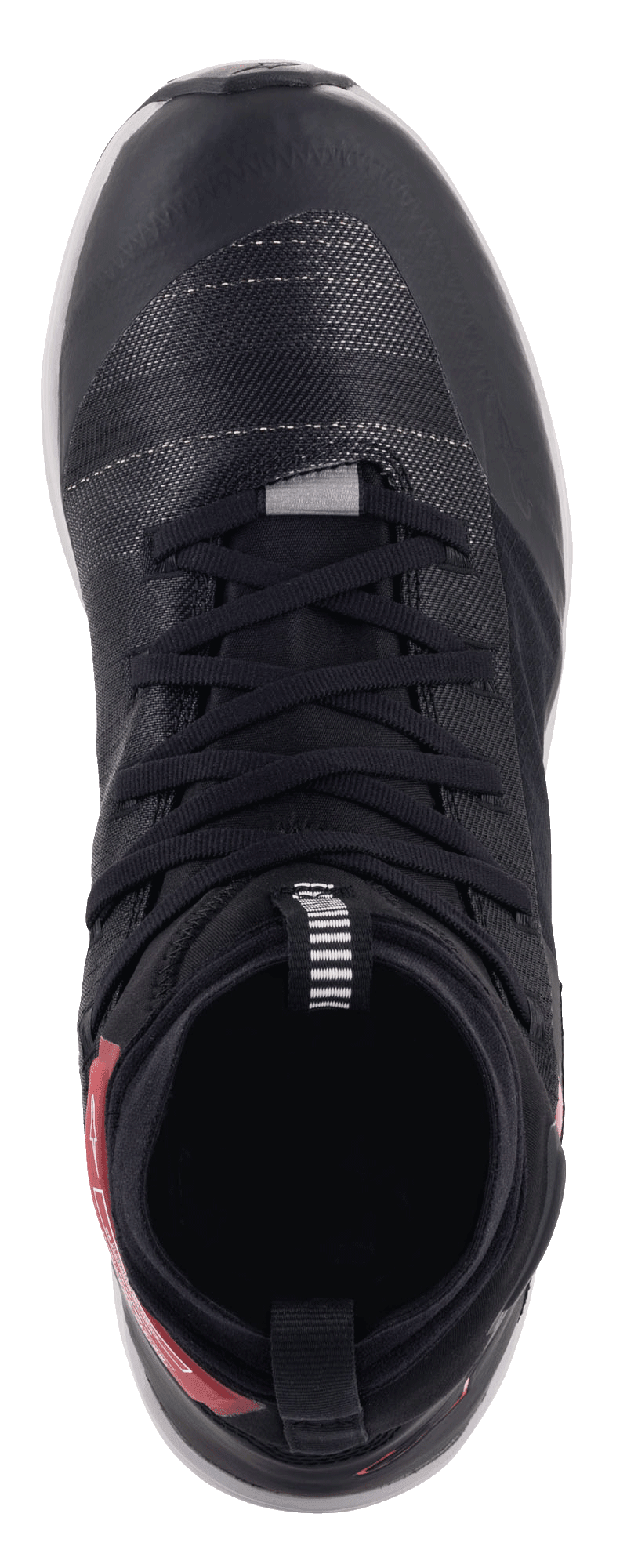 Scarpe Alpinestars Speedforce, vista dall'alto, nere con dettagli rossi sul tallone, scarpe da moto dal taglio alto con tomaia in tessuto MATRYX, lacci neri e silhouette da scarpa da running