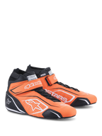 Scarpe Alpinestars Tech-1 T V3, scarpe da corsa automobilistica, arancione fluo, nero e bianco, calzature professionali alte in pelle con cinturini a strappo sopra i lacci, loghi Alpinestars bianchi e pannelli protettivi neri per prestazioni motorsport.