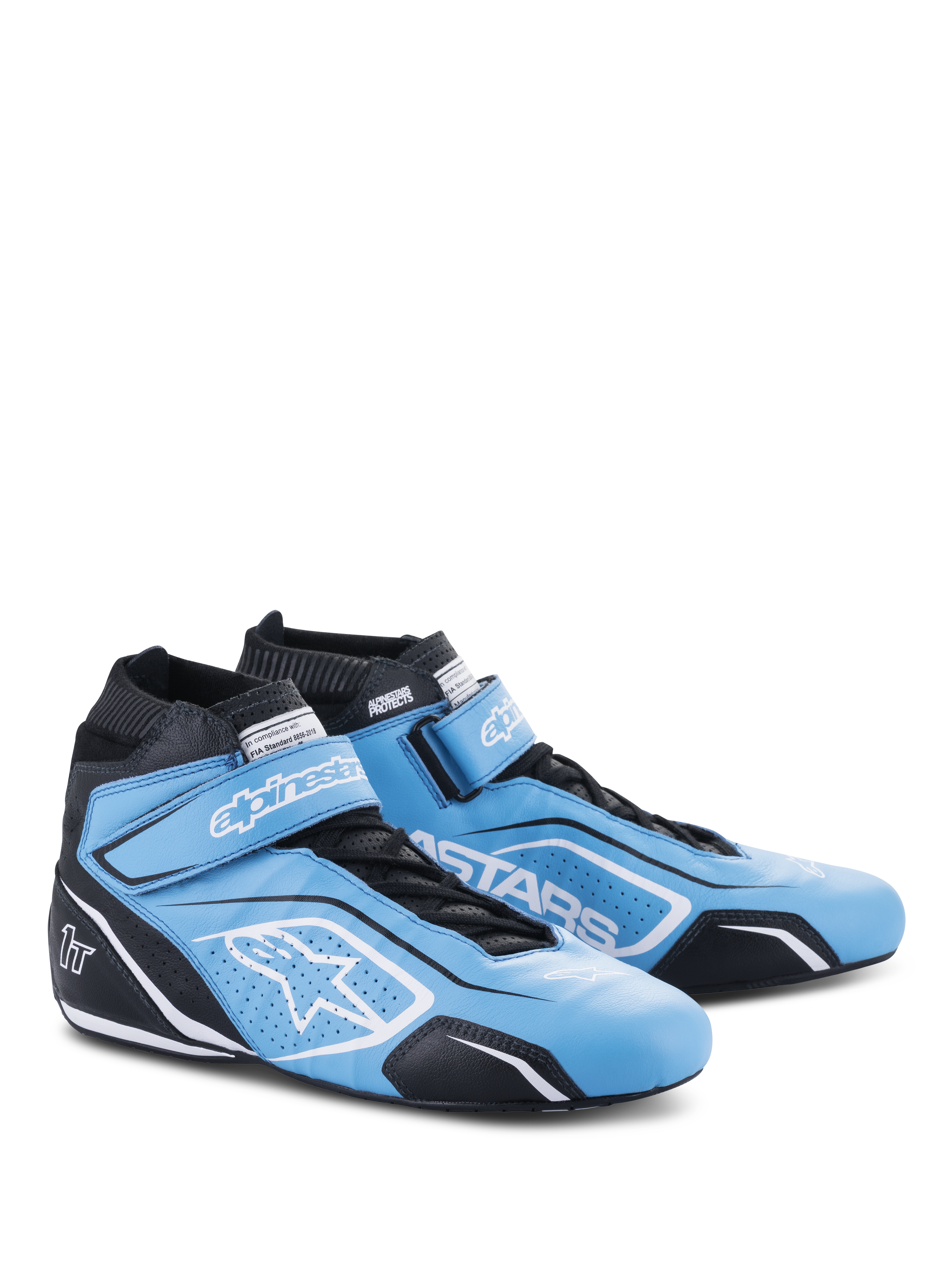 Scarpe Alpinestars Tech-1 T V3 FIA, calzature per corse automobilistiche, celeste, nero e bianco, struttura in pelle bovina con cinturino a strappo e chiusura con lacci, con branding Alpinestars e logo a stella bianco, calzature professionali per motorsport