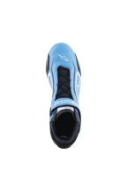 Scarpe Alpinestars Tech-1 T V3 FIA, scarpe da auto racing, azzurro, nero e bianco, vista dall'alto che mostra la struttura interamente in pelle bovina, lacci neri con cinturino a strappo, logo Alpinestars bianco sulla punta e linguetta traforata per la traspirabilità