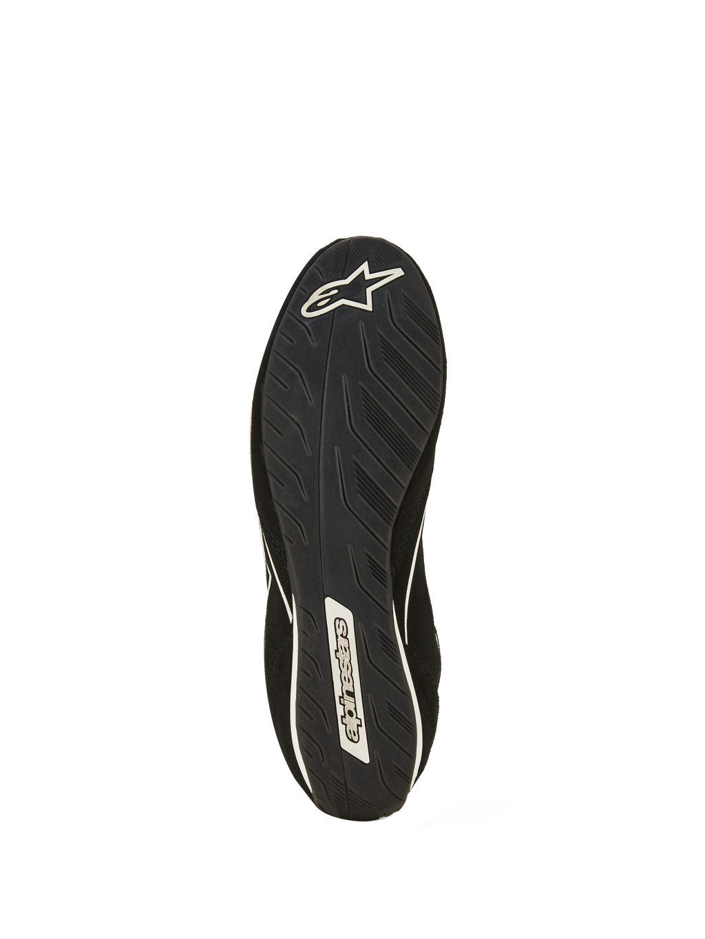 Scarpe Alpinestars SP V3 FIA, vista della suola della scarpa da corsa nera, caratterizzata da un'esclusiva mescola di gomma con grip a trama lineare per la sensibilità sui pedali, logo a stella Alpinestars bianco sul tallone e scritta sull'arco plantare