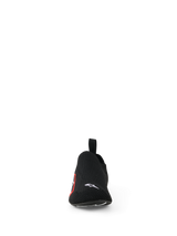 Alpinestars Tech Gaming Shoes, scarpe da sim-racing, nero, vista frontale caratterizzata da una tomaia in maglia elasticizzata senza cuciture, piccolo logo Alpinestars bianco sulla punta, logo laterale rosso e bianco, design leggero per sensibilità sui pedali e comfort