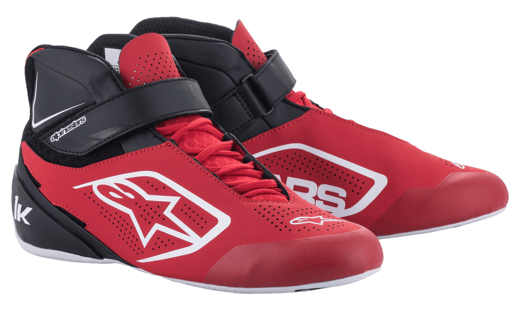 Alpinestars Tech-1 K V2 Scarpe da Karting, rosso, nero e bianco, calzature da corsa mid-cut con lacci rossi e cinturino alla caviglia nero in velcro, tomaia in microfibra traforata con loghi Alpinestars bianchi, design ergonomico per karting professionale