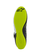 Scarpe Alpinestars Tech-1 KX V3 - FIA, scarpe da karting, vista dal basso della suola, gomma giallo fluo con trama strutturata per il grip, logo Alpinestars nero e marchio in rilievo per la sensibilità sui pedali
