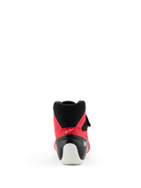 Scarpe Alpinestars Tech-1 KX V3 - FIA, scarpe da karting, rosso e nero, vista posteriore che evidenzia il rinforzo bianco sul tallone, il colletto in mesh nero e il profilo aerodinamico per il racing professionistico