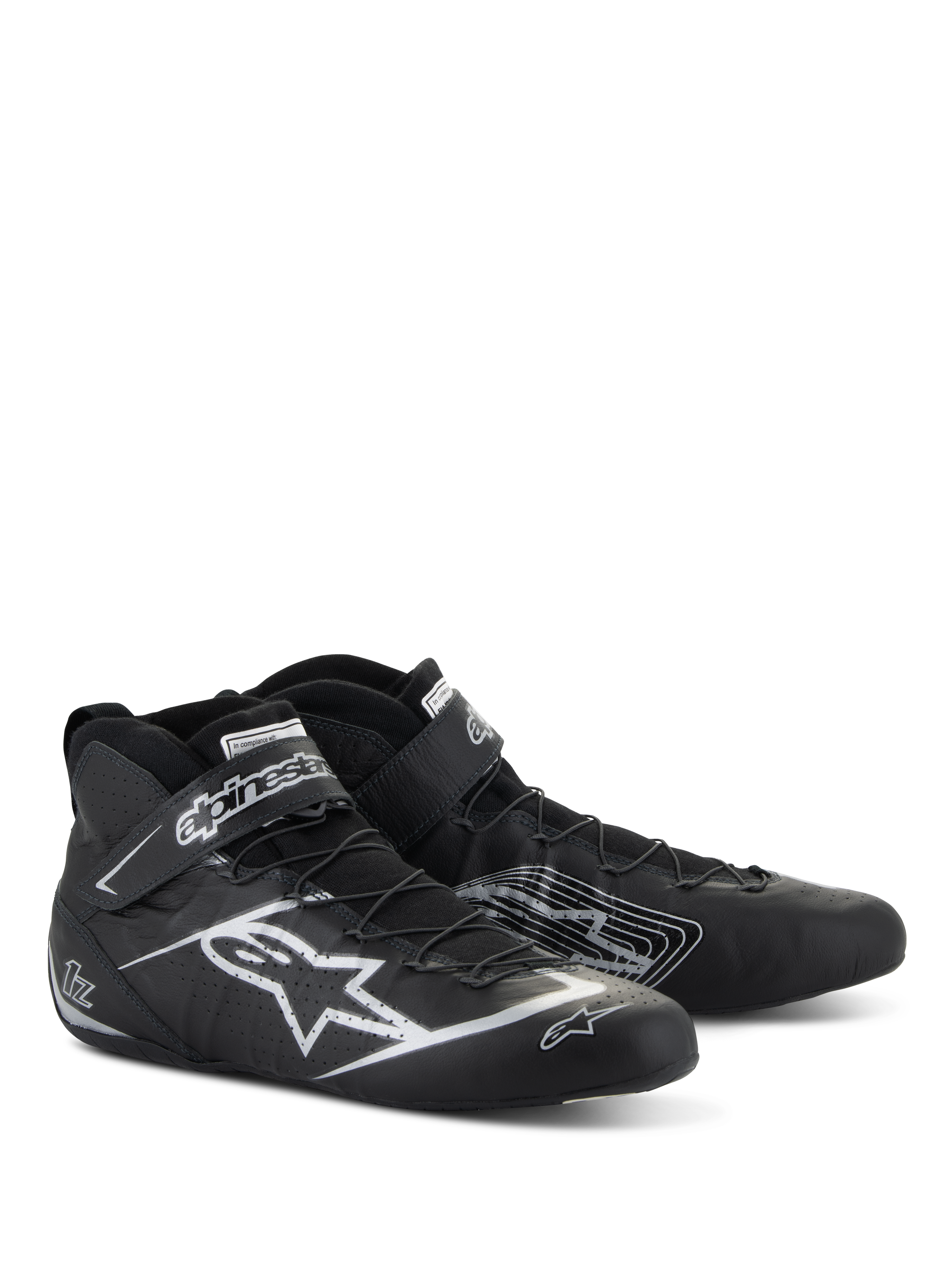 Scarpe Alpinestars Tech-1 Z V3 FIA, calzature per corse automobilistiche, nero e argento, pelle bovina premium con logo Alpinestars a stella argento, profilo basso ed elegante con allacciatura rapida e cinturino in Velcro
