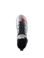 Alpinestars Scarpe Tech-1 Z V3 FIA, scarpe da auto racing, argento scuro con dettagli neri e rossi, vista dall'alto con sistema di allacciatura rapida, linguetta in maglia nera e finitura in pelle metallizzata con loghi evidenti.