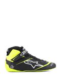 Alpinestars Tech-1 Z V3 Shoes FIA, scarpe da corsa, nero e giallo fluo, profilo laterale di calzatura motorsport alta, logo a stella bianco, design traforato per la traspirabilità, cinturino regolabile alla caviglia, suola sottile in gomma.