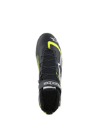 Alpinestars Tech-1 Z V3 Shoes FIA, scarpe da corsa automobilistica, nero e giallo fluo, vista dall'alto che mostra il sistema di allacciatura rapida a doppia chiusura, cinturino in Velcro con marchio e struttura in pelle premium per il motorsport professionale.