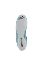 Scarpe Alpinestars Tech-1 Z V3 FIA, calzature per corse automobilistiche, verde acqua chiaro e bianco, vista della suola in gomma bianca con logo e scritta Alpinestars neri, battistrada asimmetrico per aderenza e sensibilità sui pedali.