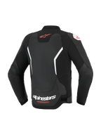 Giacca in pelle Alpinestars GP Force V2 Air, vista posteriore, nero e bianco, con ampio pannello posteriore traforato per la ventilazione, logo Alpinestars rosso sulla parte superiore della schiena, marchio bianco sulla parte inferiore della schiena, realizzata in pregiata pelle bovina per la guida sportiva