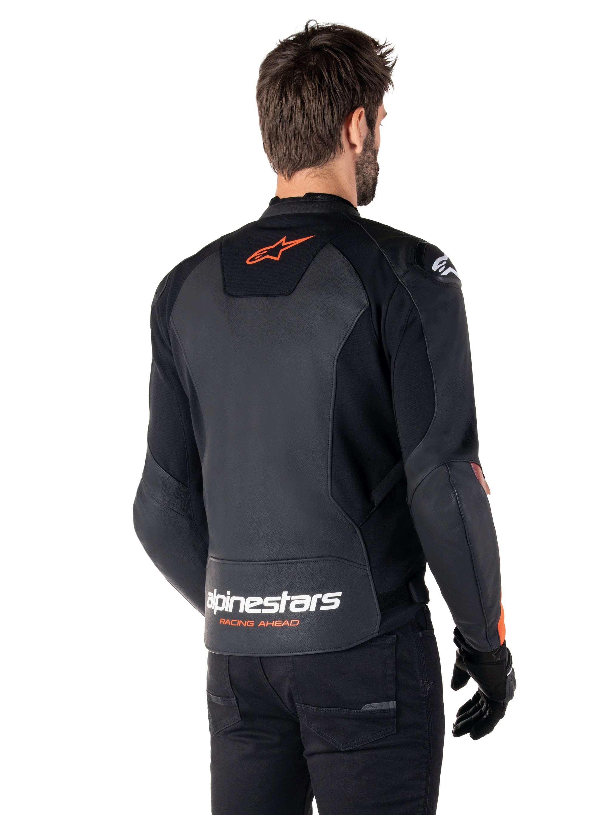 Alpinestars Faster V3 Leather Jacket, giacca da moto sportiva, nero e rosso fluo, con struttura in pelle pregiata, pannelli elasticizzati HRSF e protezioni spalle DFS GP Lite, design di derivazione racing con dettagli tecnici