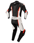 Alpinestars Missile V2 1-Piece Leather Suit, tuta in pelle intera, nero, bianco e rosso fluo, vista posteriore con gobba aerodinamica, marchio Tech-Air Ready e logo Alpinestars, tuta da corsa in pelle di alta qualità