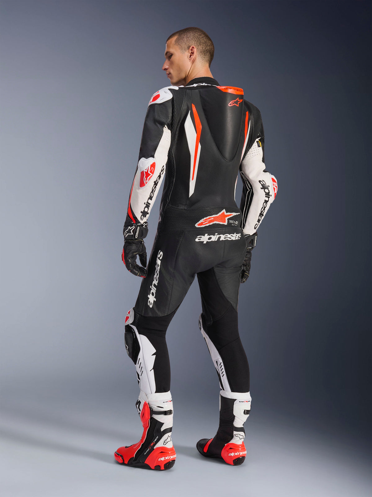 Tuta In Pelle GP Tech V5 1 Pezzo