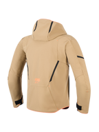Giacca impermeabile Alpinestars Aeroshell, vista posteriore, kaki scuro con dettagli neri e arancione fluo, dotata di cappuccio, linee di contrasto nere e logo arancione, felpa da moto sportiva in softshell