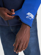 Alpinestars Aeroshell Wp Giacca, giacca da moto impermeabile da uomo, blu scuro e blu brillante, dettaglio del polsino della manica con logo A-stars