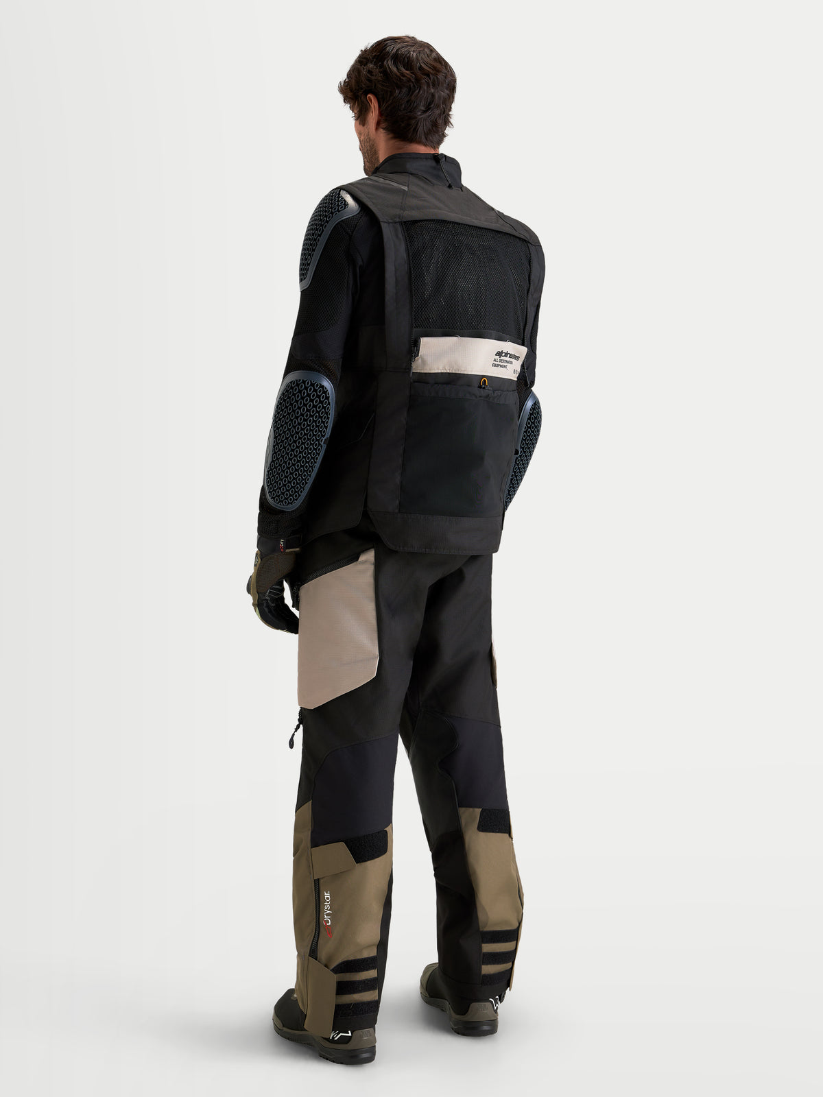 Alpinestars Harok V2 Drystar Giacca, giacca da moto adventure da uomo, alluminio, marrone e nero, vista posteriore con protezioni CE per spalle e gomiti, pannelli di ventilazione in rete e struttura in ripstop resistente